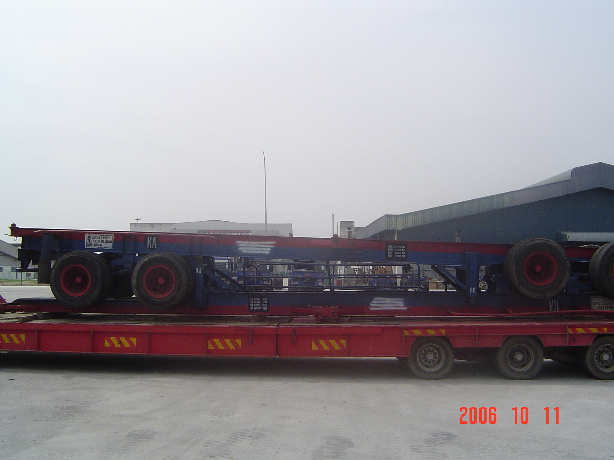 Treler Kontena 40 Kaki