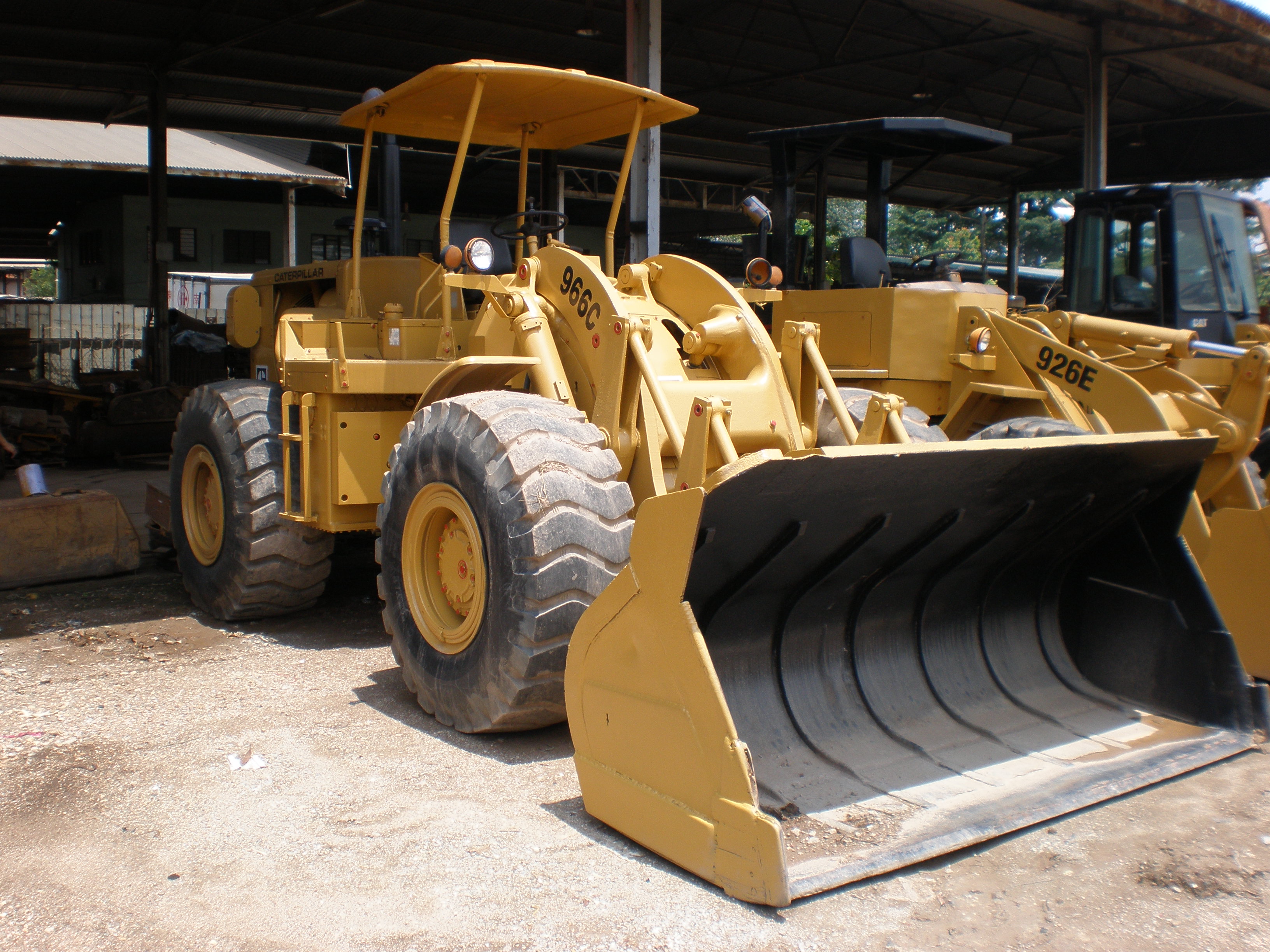 Caterpillar 966C Wheel Loader